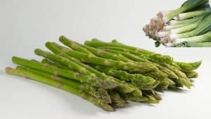 الهليون(Asparagus)و الكراث يحتوي علي البريبيوتيك